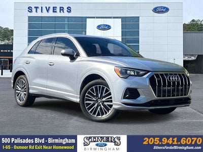 2022 Audi Q3 Premium quattro