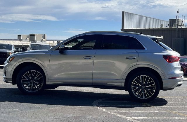2022 Audi Q3 Premium quattro
