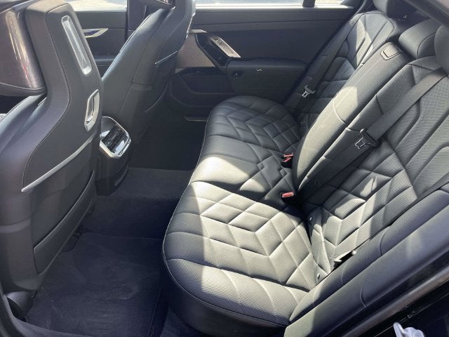 2026 BMW 7 Series 740i