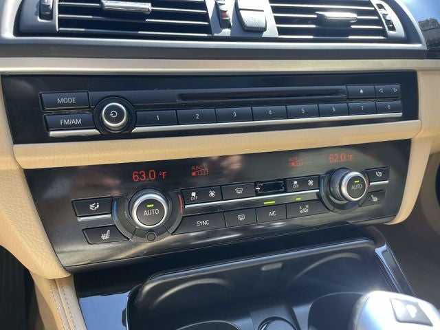 2015 BMW 5 Series 528i xDrive