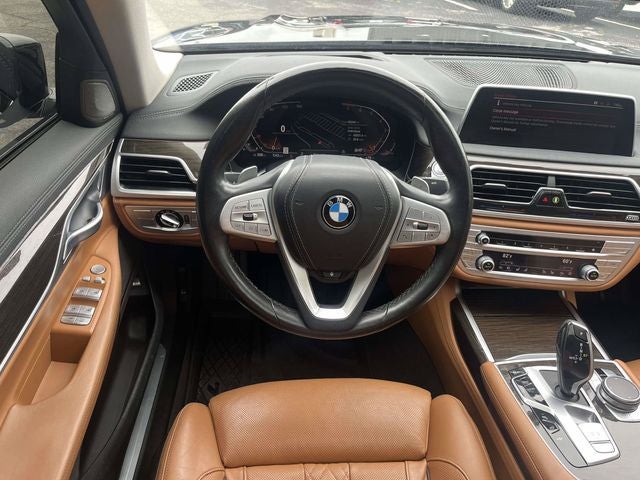 2021 BMW 7 Series 740i