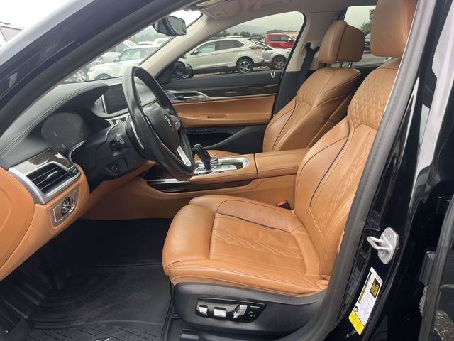 2021 BMW 7 Series 740i