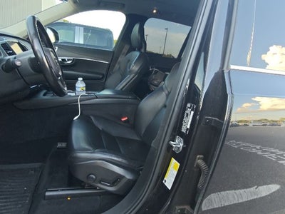 2020 Volvo XC90 T5 Momentum
