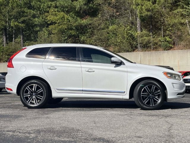 2016 Volvo XC60 T5 Drive-E Platinum