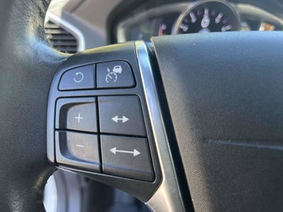 2016 Volvo XC60 T5 Drive-E Platinum