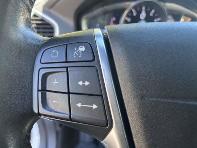 2016 Volvo XC60 T5 Drive-E Platinum