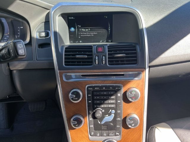 2016 Volvo XC60 T5 Drive-E Platinum