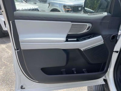 2027 Ford Expedition Platinum