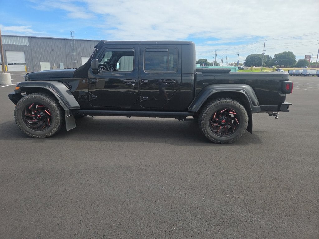 2023 Jeep Gladiator Sport