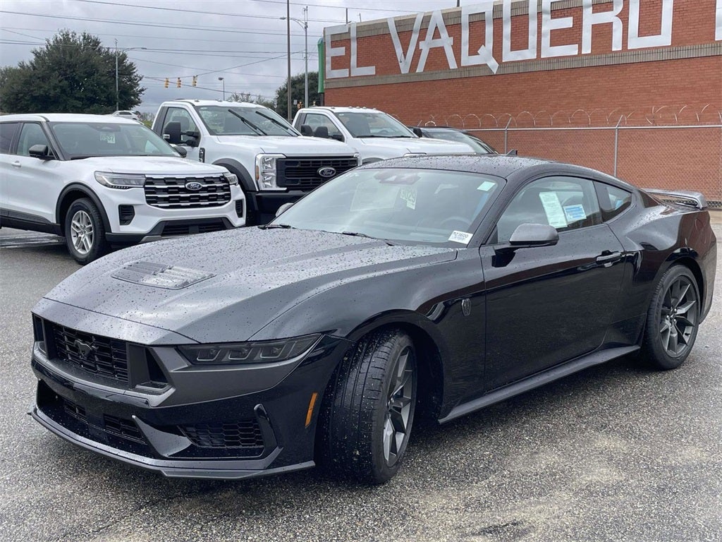 2026 Ford Mustang Dark Horse