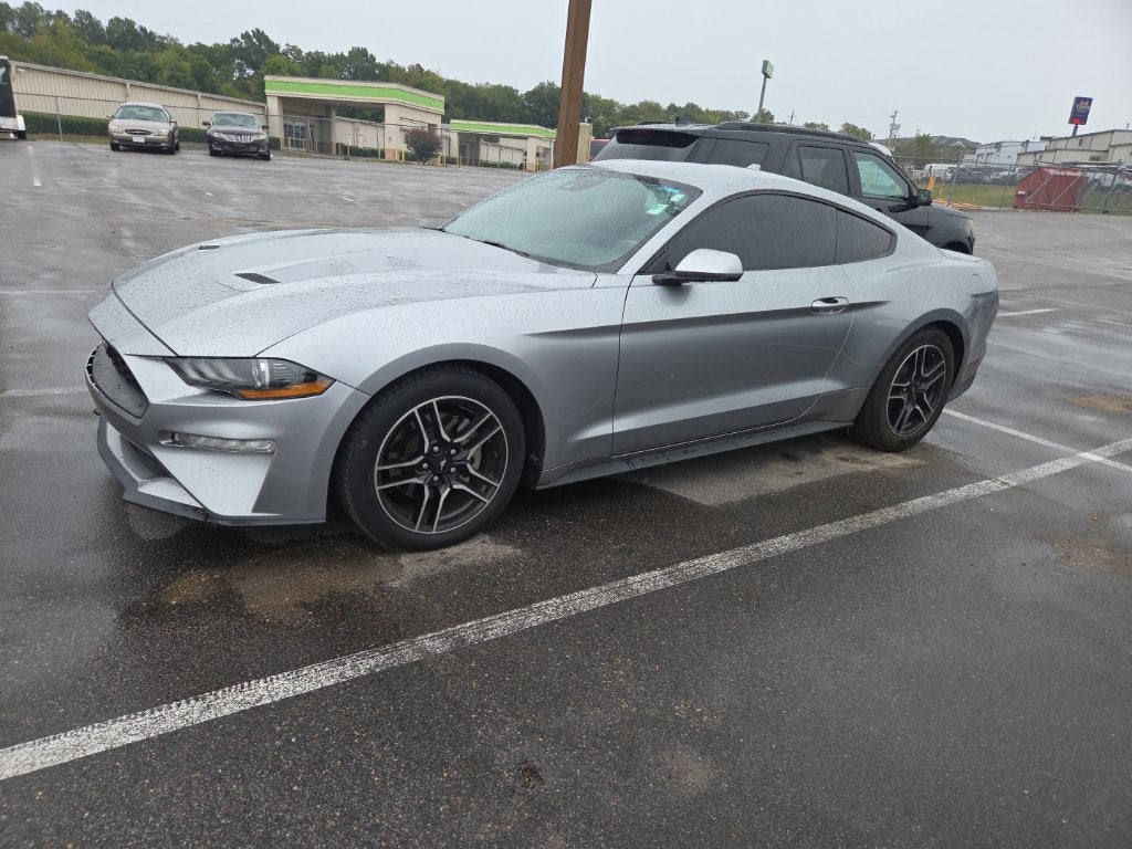 2022 Ford Mustang EcoBoost