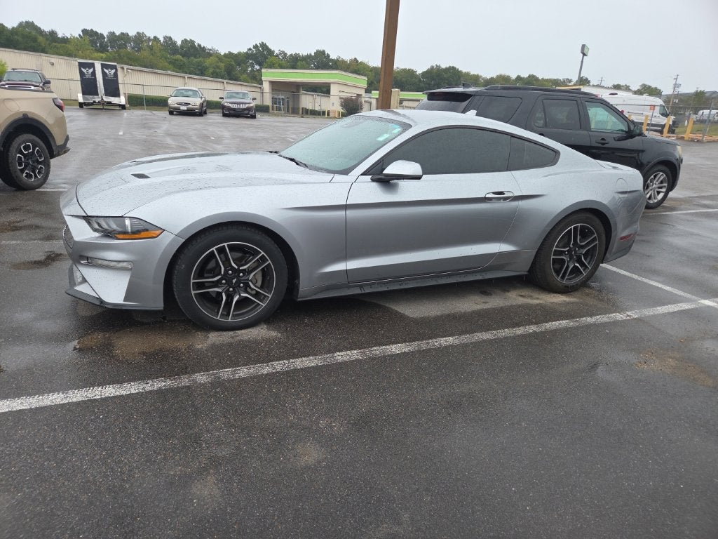 2022 Ford Mustang EcoBoost