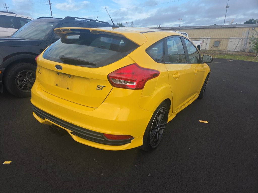 2017 Ford Focus ST