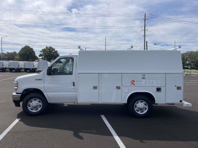 2027 Ford E-350SD Base Cutaway