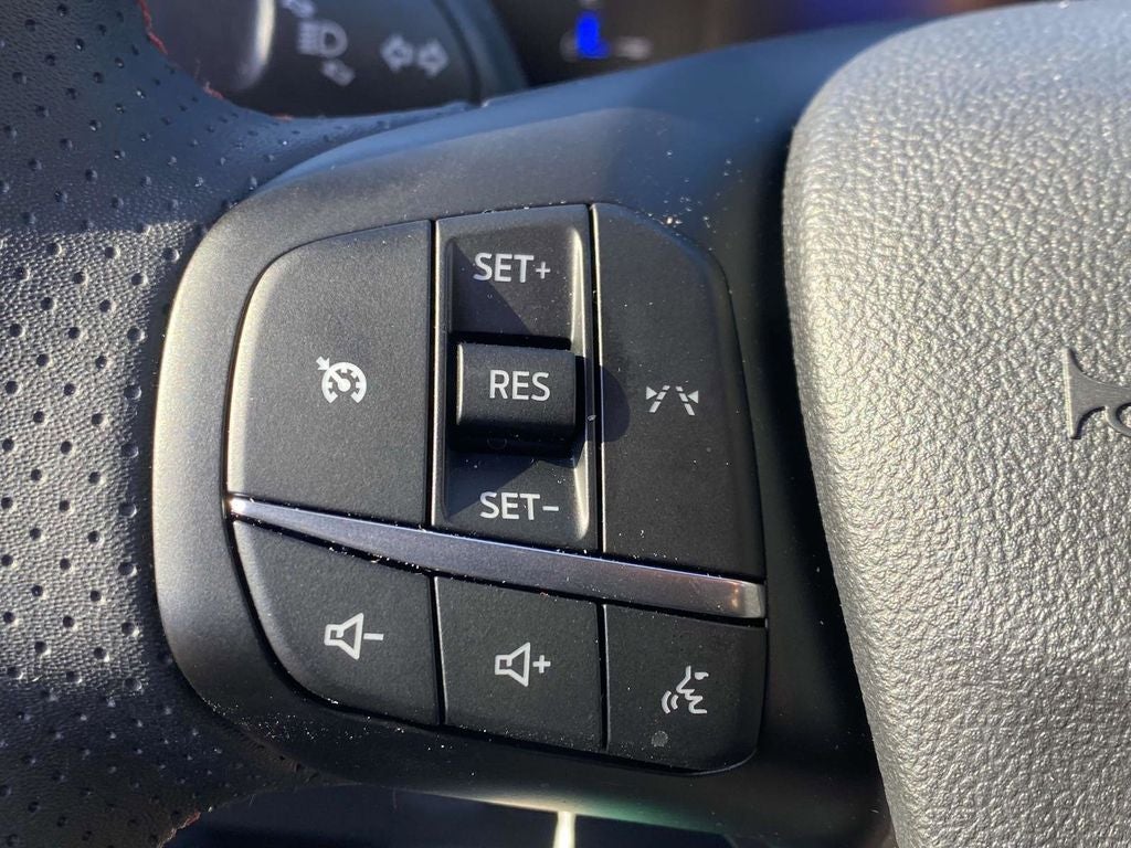 2025 Ford Escape Hybrid ST-Line