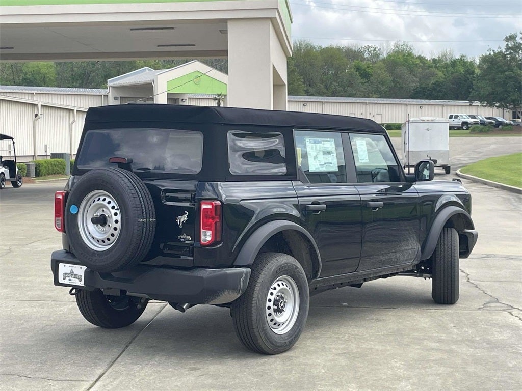 2025 Ford Bronco Base