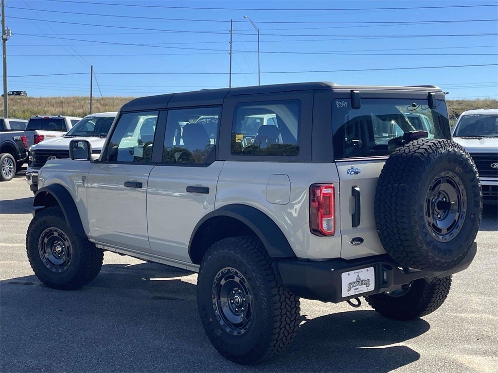 2025 Ford Bronco Base