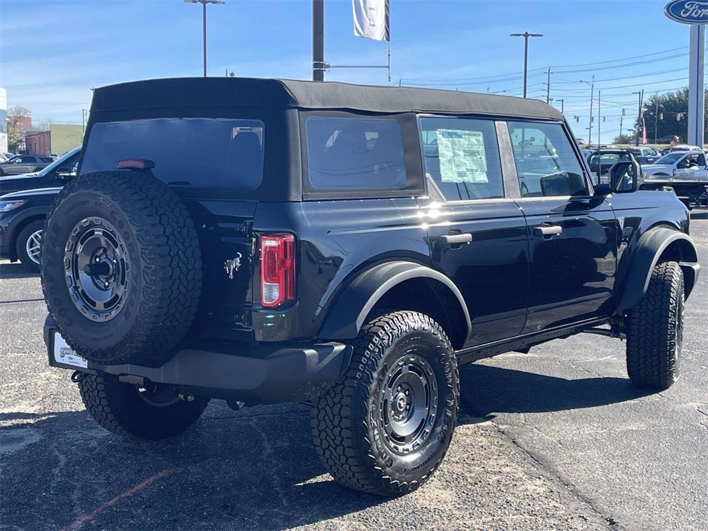 2025 Ford Bronco Base