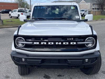 2026 Ford Bronco Outer Banks