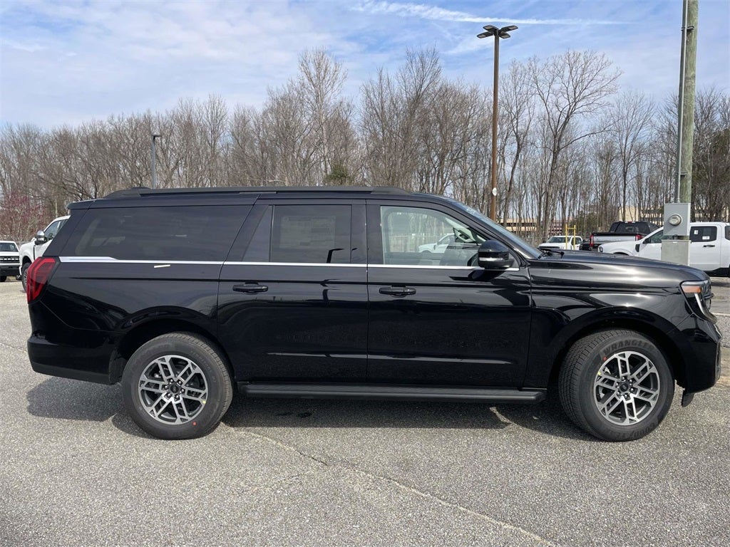 2026 Ford Expedition Max Active