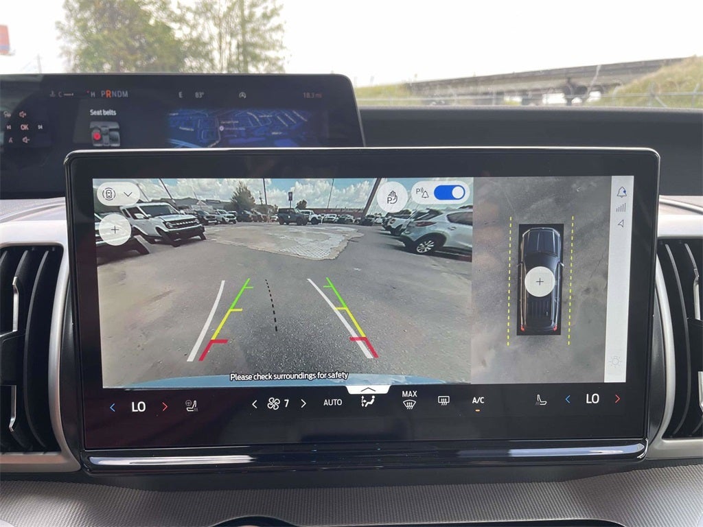 2025 Ford Expedition Max active