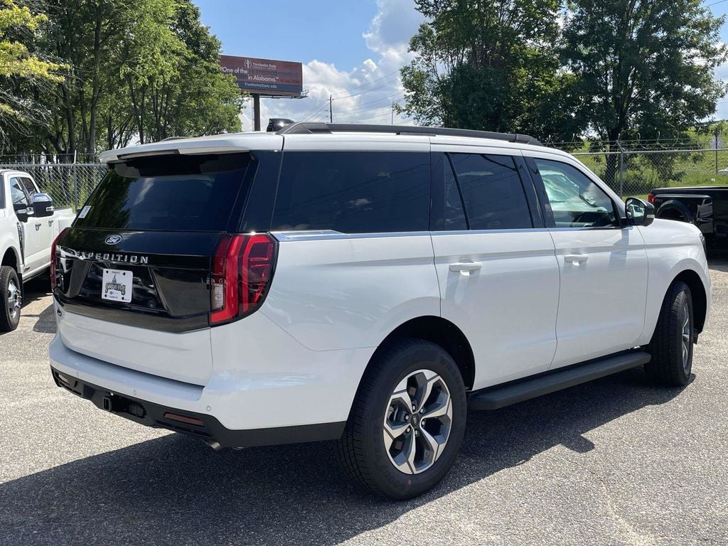 2027 Ford Expedition Active
