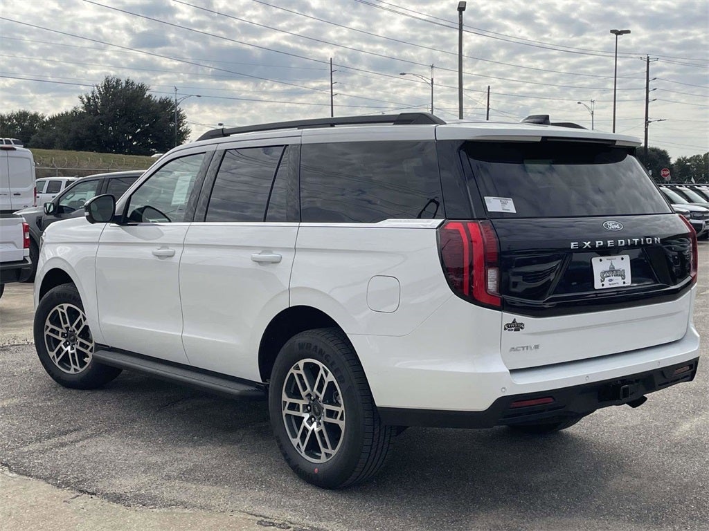 2026 Ford Expedition Active