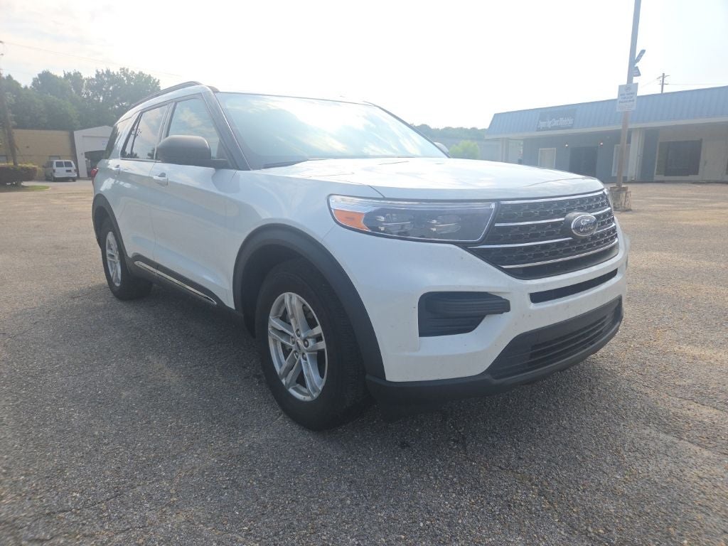 2024 Ford Explorer XLT RWD's photo