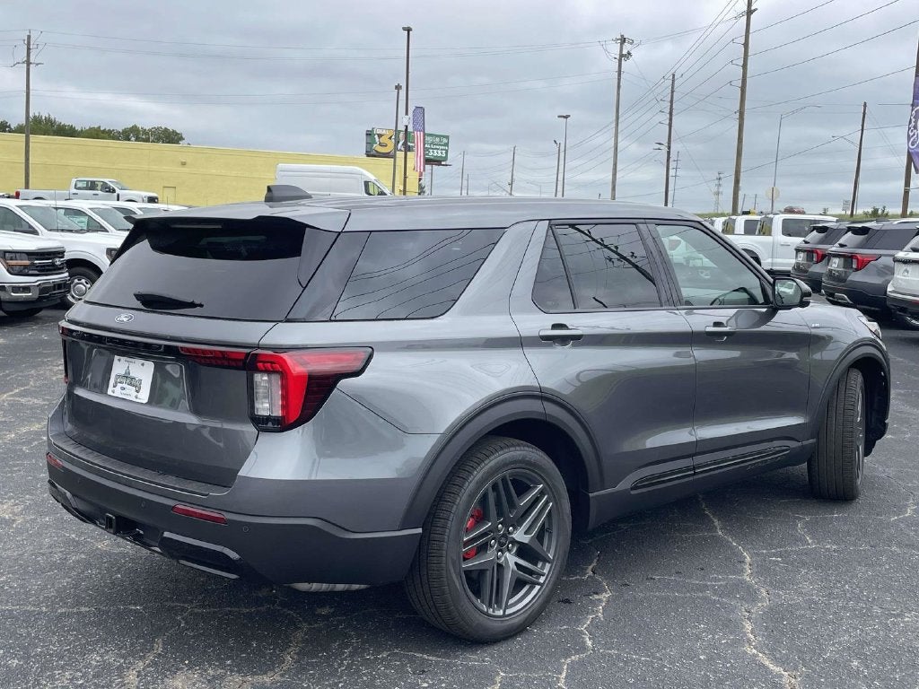 2027 Ford Explorer ST-Line