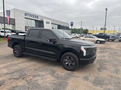 2022 Ford F-150 Lightning Lariat