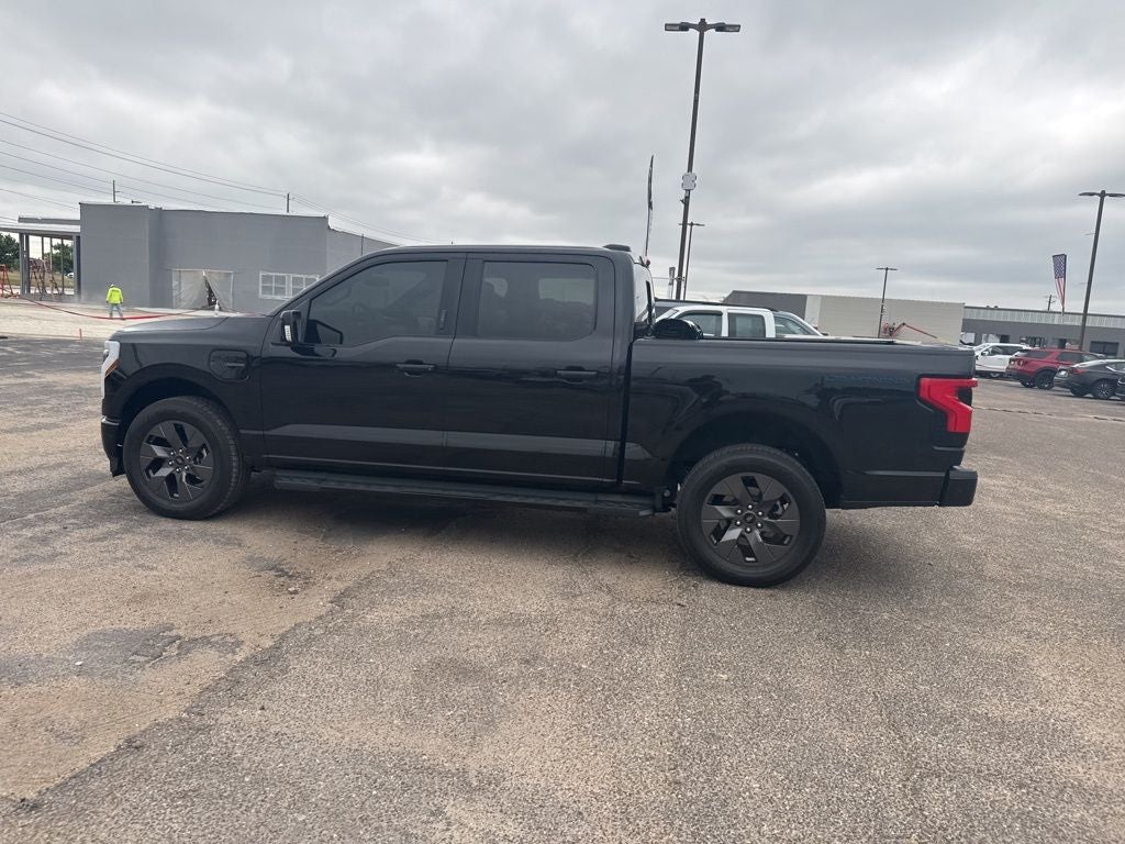 2022 Ford F-150 Lightning Lariat