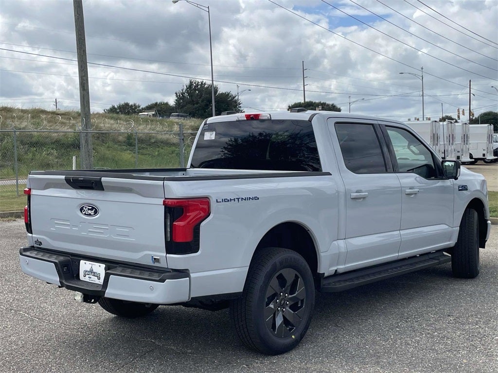 2025 Ford F-150 Lightning Flash