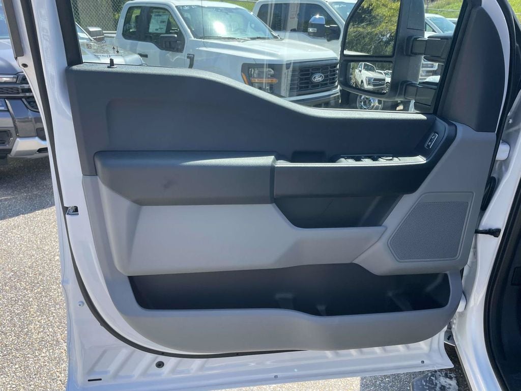 2027 Ford F-250SD XL