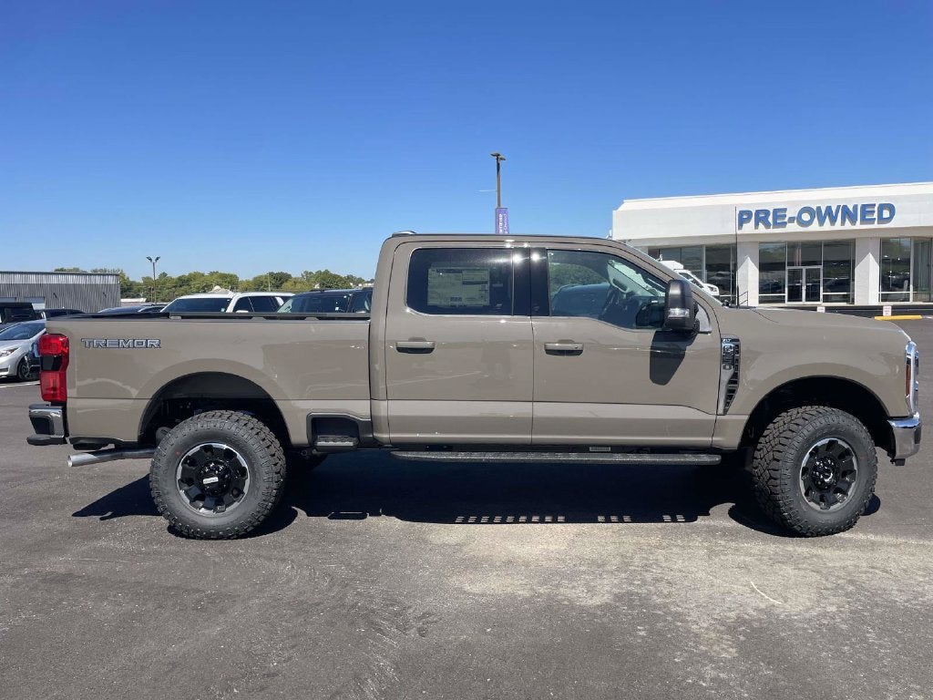 2027 Ford F-250SD XLT