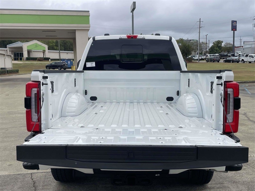 2025 Ford F-350SD Platinum