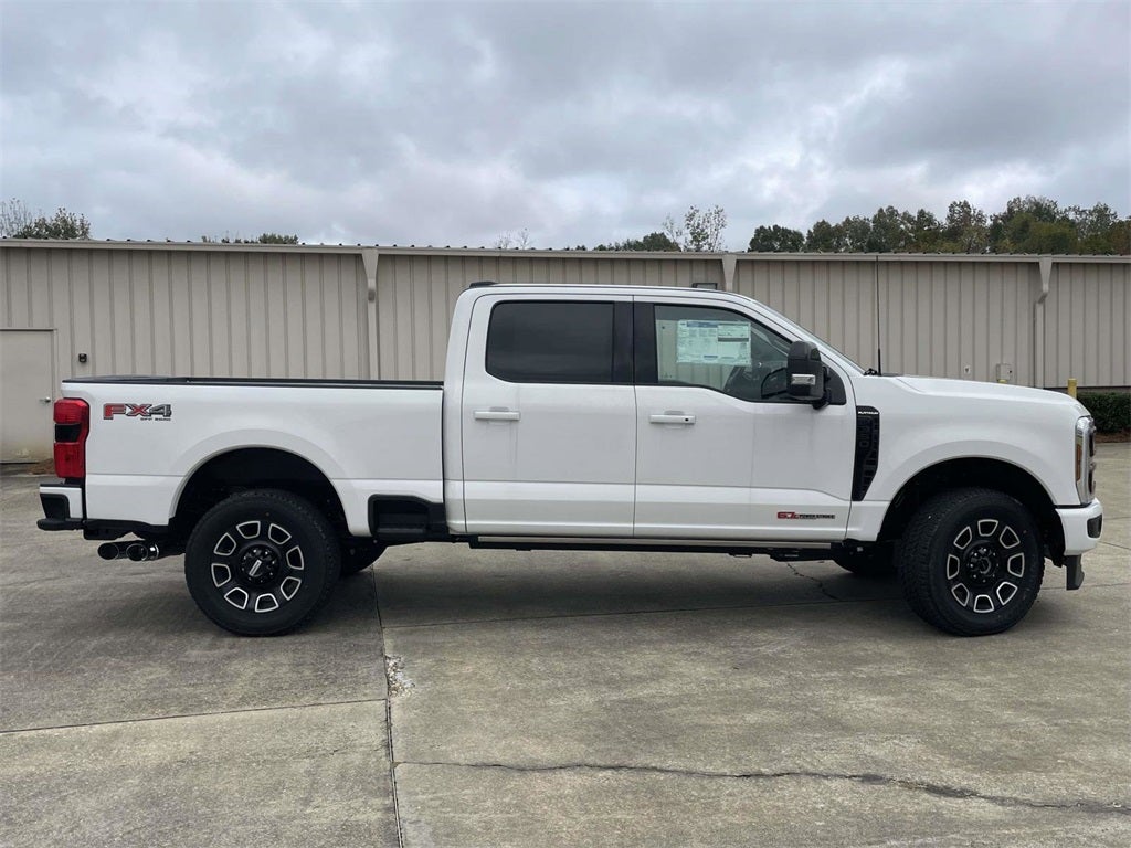 2025 Ford F-350SD Platinum