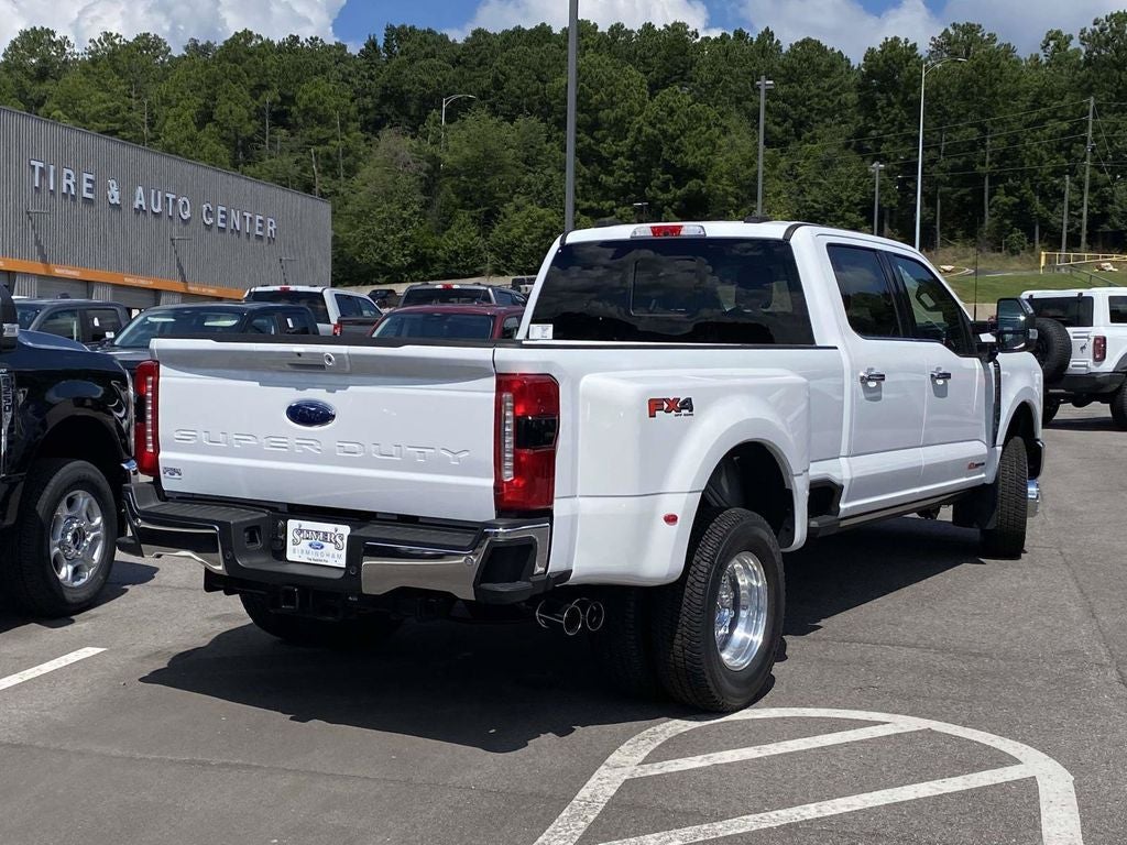 2026 Ford F-350SD Lariat