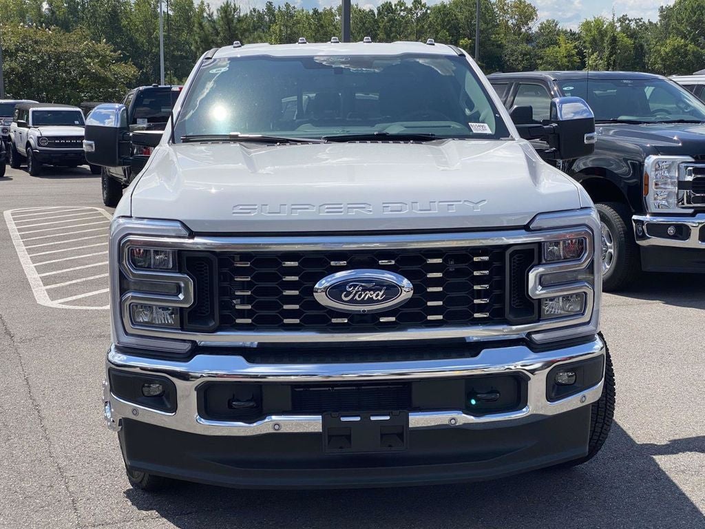 2026 Ford F-350SD Lariat