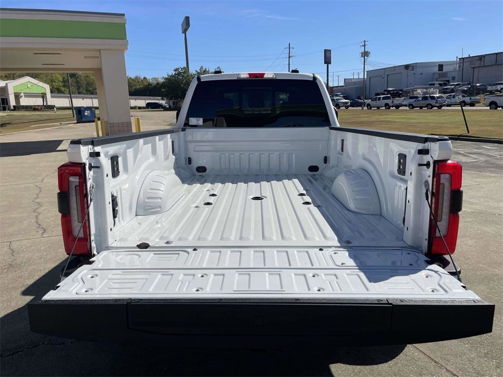 2026 Ford F-350SD Platinum DRW