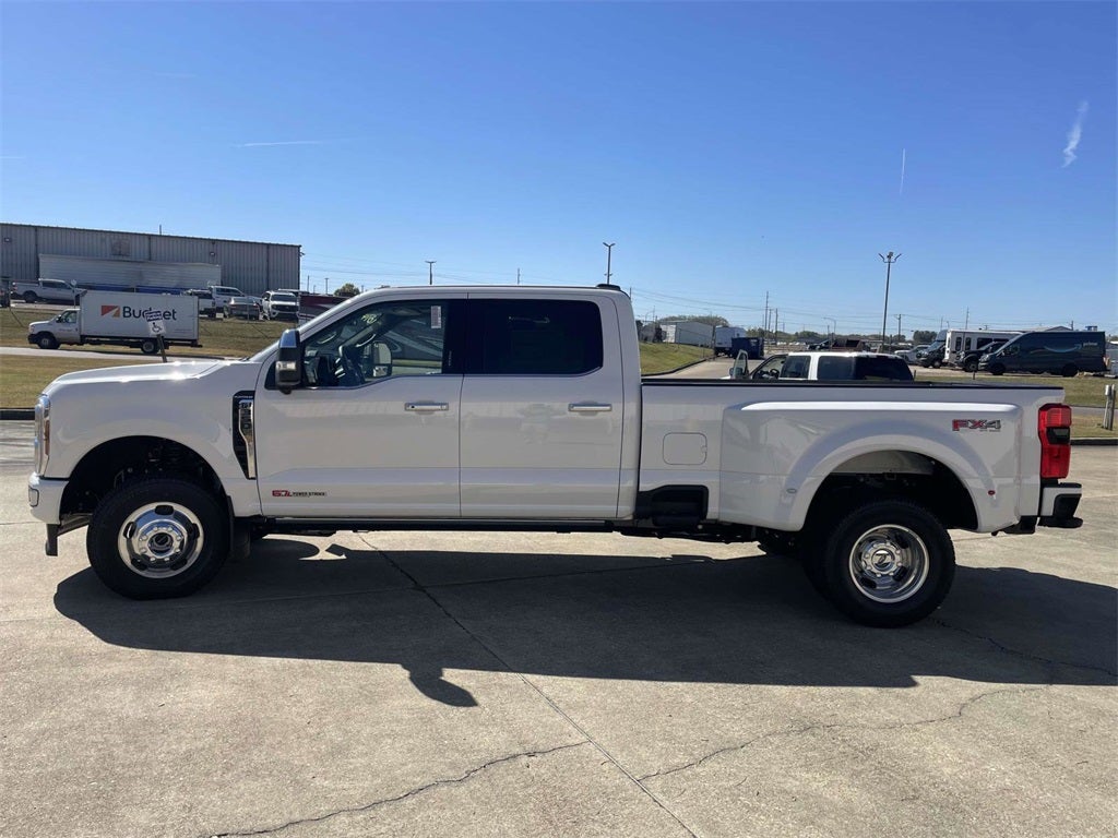 2026 Ford F-350SD Platinum DRW