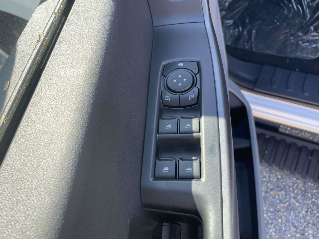 2027 Ford F-350SD XL DRW