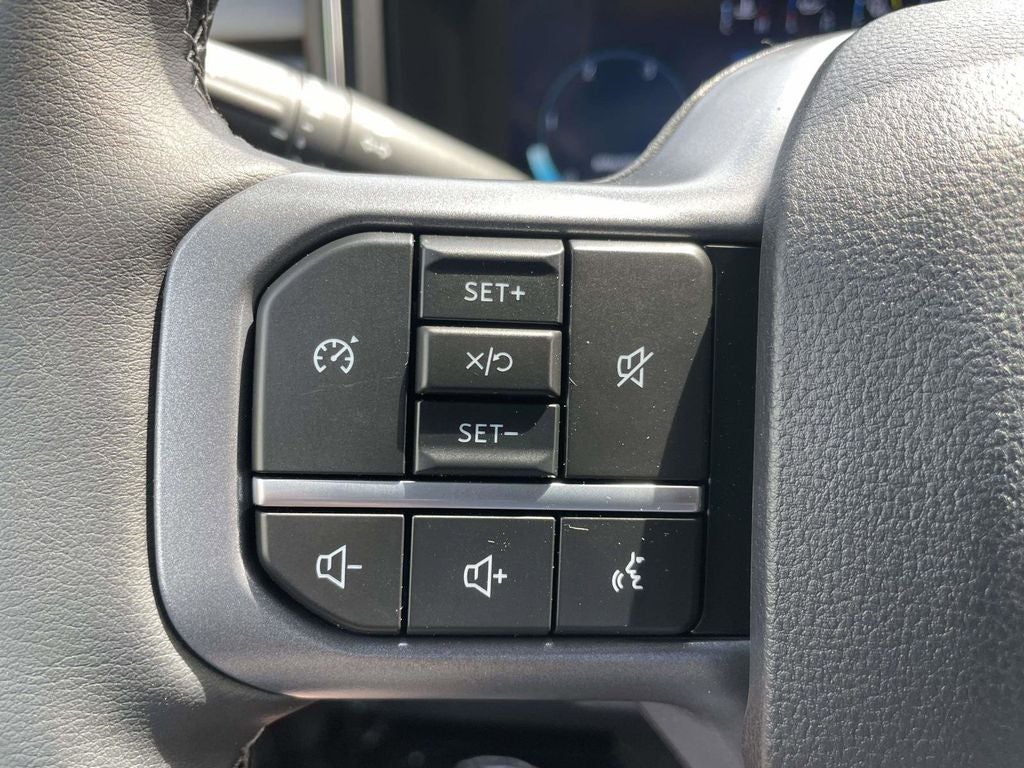 2026 Ford F-350SD Lariat DRW