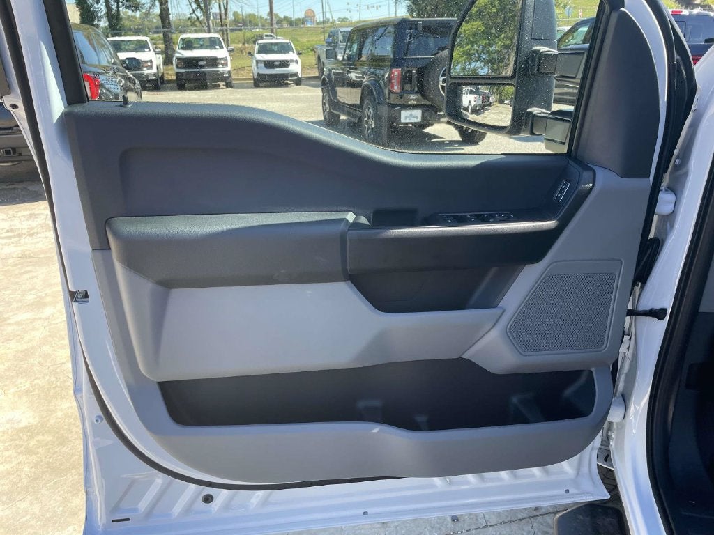 2027 Ford F-350SD XL DRW