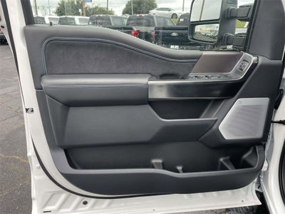 2026 Ford F-350SD Platinum DRW