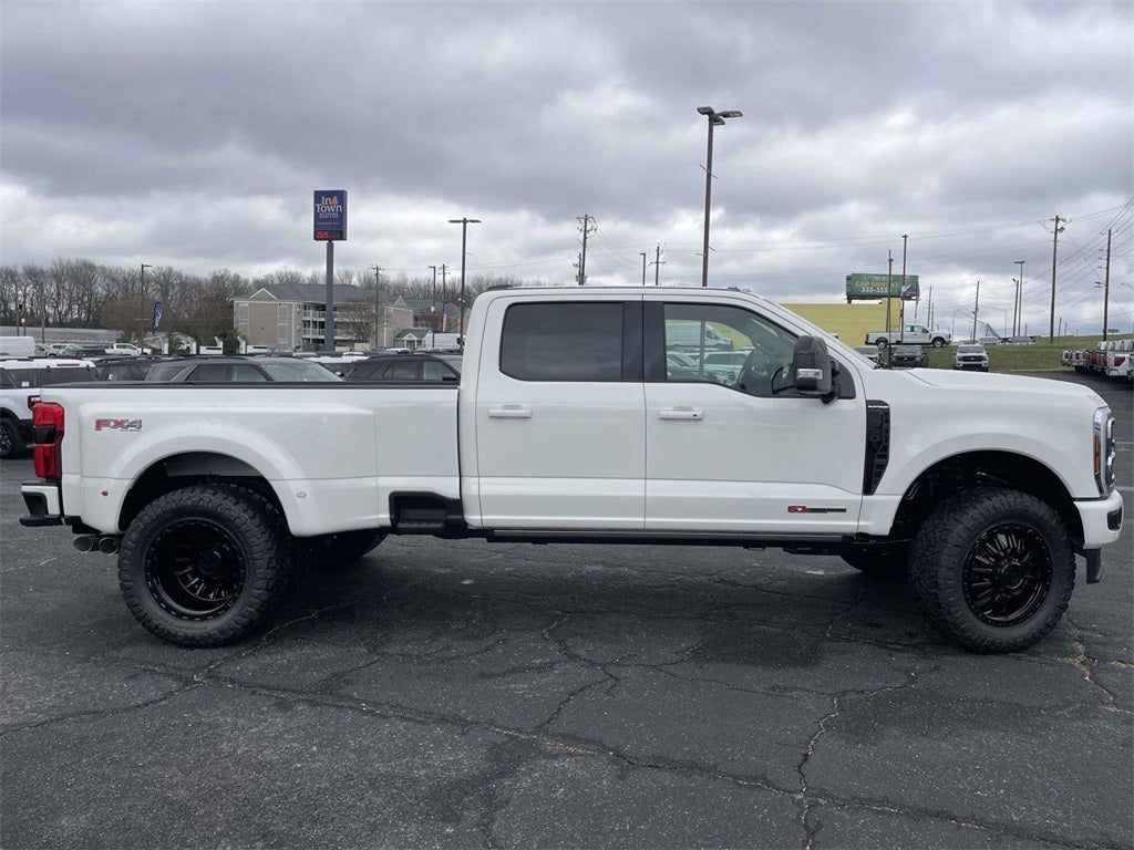2026 Ford F-350SD Platinum DRW