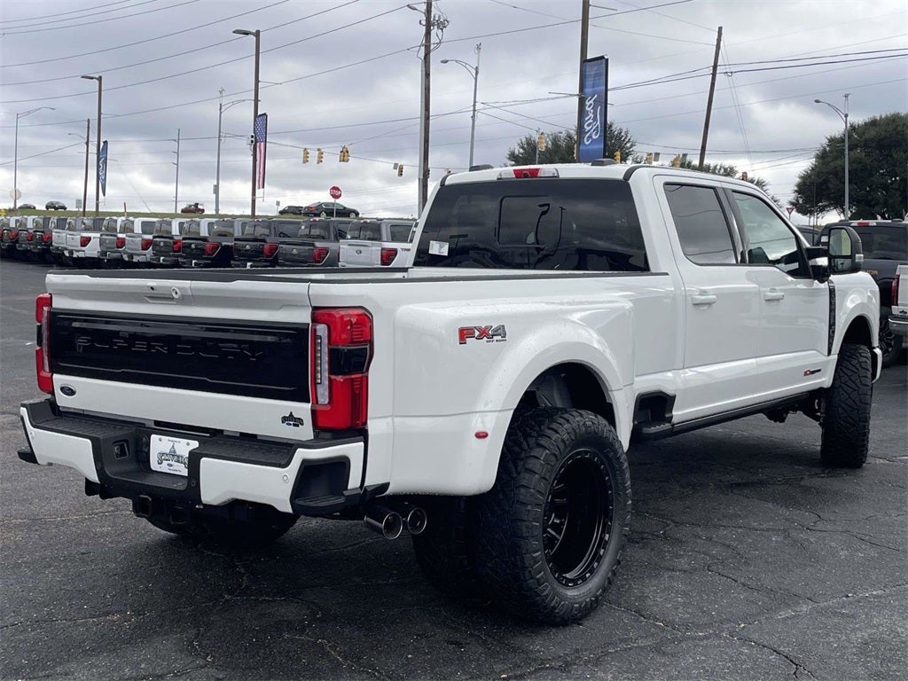 2026 Ford F-350SD Platinum DRW