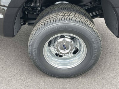 2027 Ford F-350SD Lariat DRW