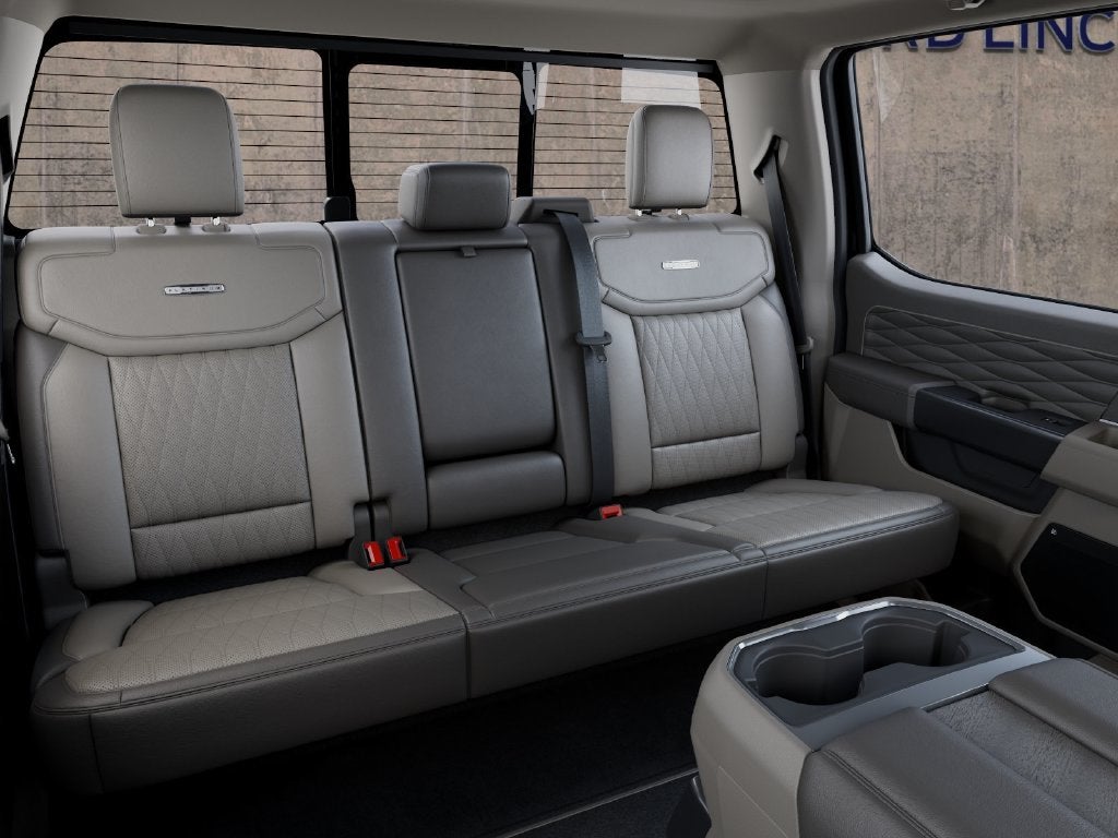 2027 Ford F-450SD Platinum