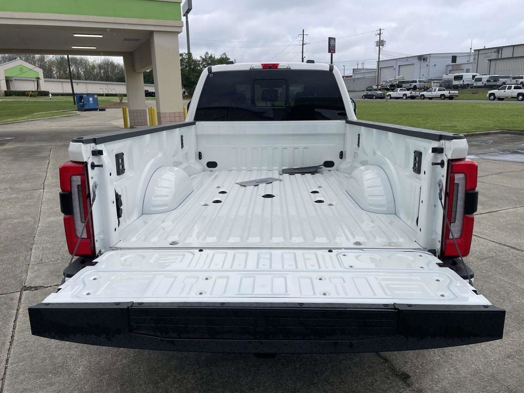 2025 Ford F-450SD Platinum