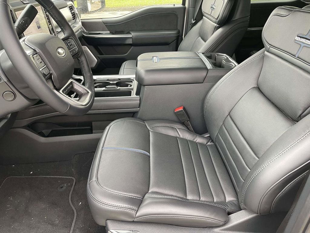 2025 Ford F-450SD Platinum